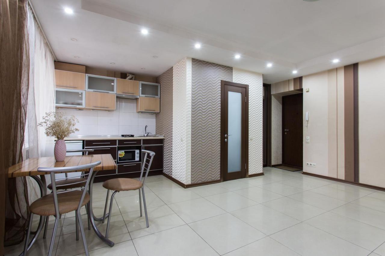 Botanical Garden Area Apartment Kharkiv Exterior photo